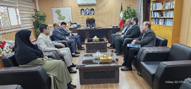 دیدار مدیرکل دامپزشکی ایلام با فرماندار مهران 